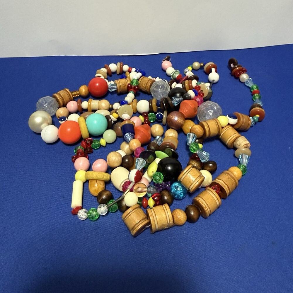 Vintage Loose Bead Strand Destash Mixed Wood Plastic Acrylic Crafting 1950-1970